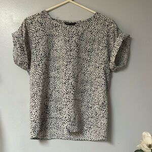 Black and white short sleeve blouse